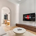 Designer * Bucureşti