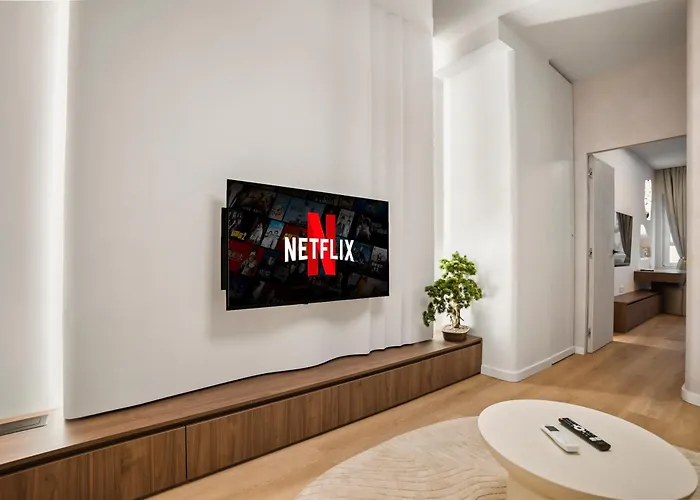 Designer Apartment *